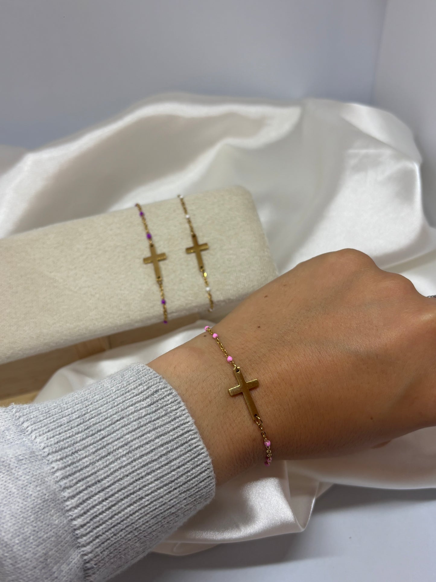 Bracelet croix perlé