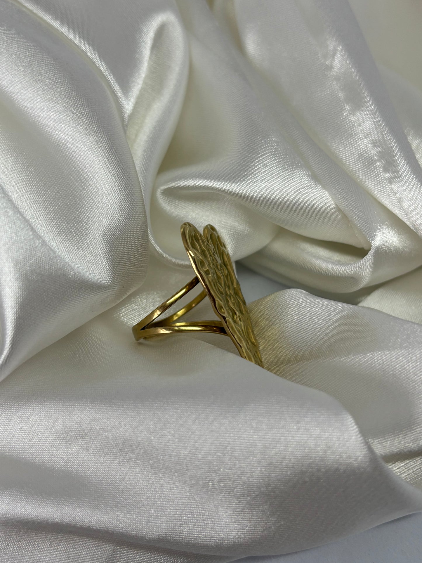 Grosse bague cœur matelassés