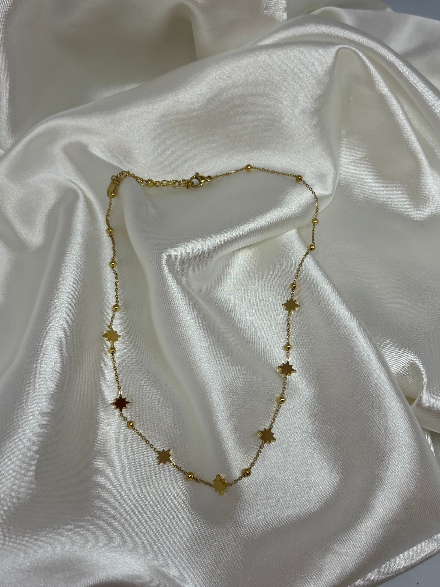 Collier étoilé