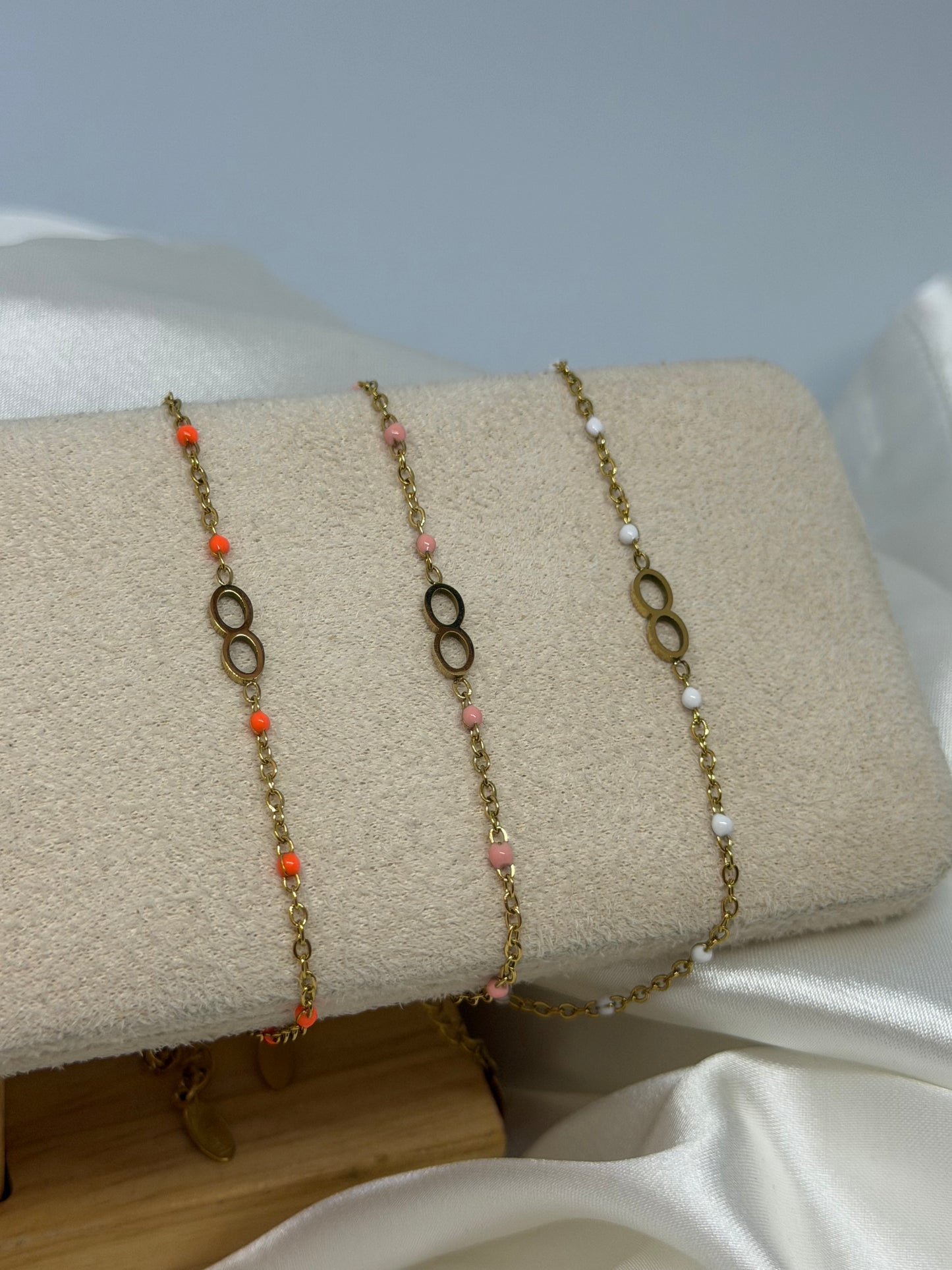 Bracelet infini perlé