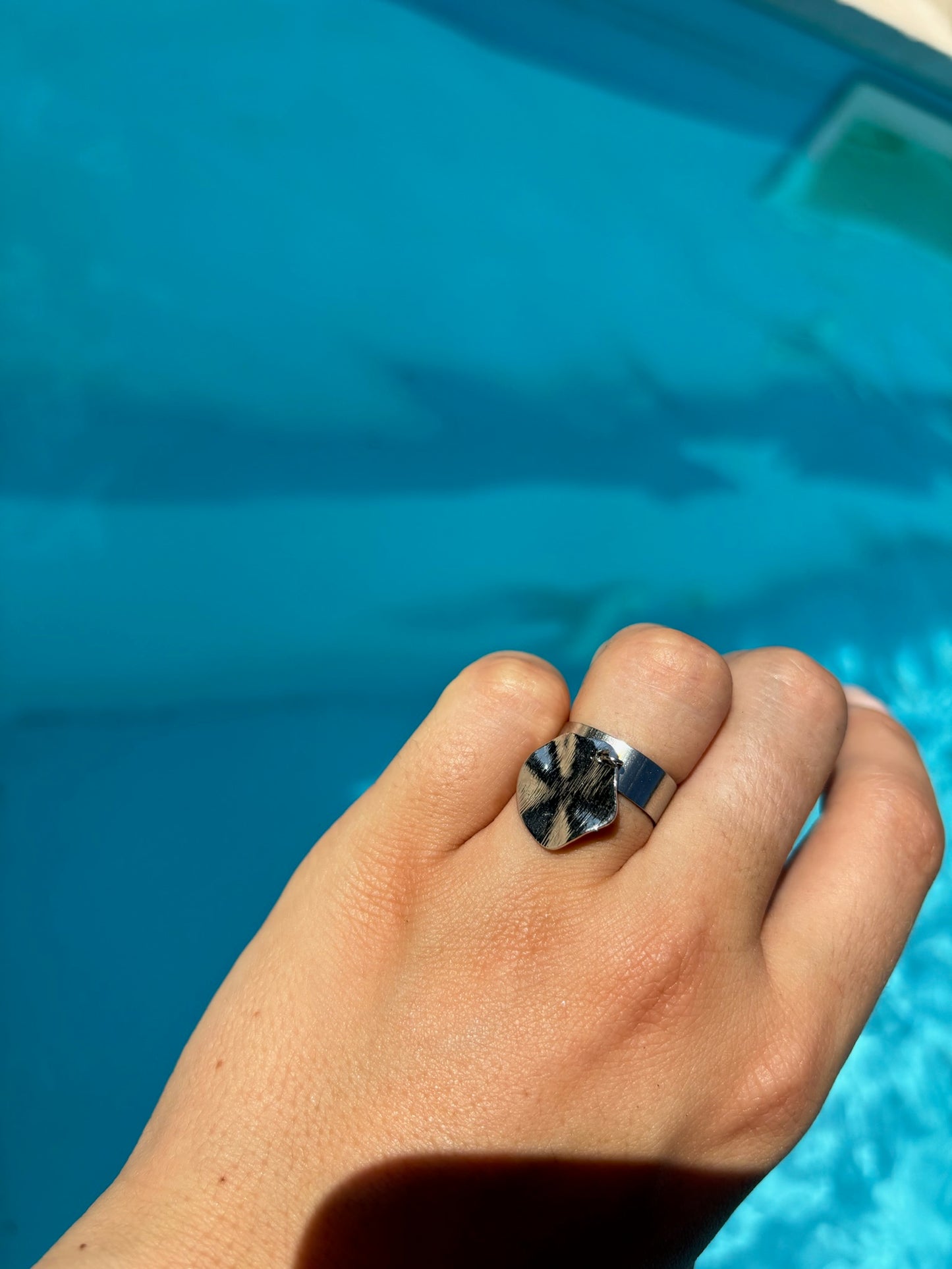 Bague breloque ajustable - Pétale