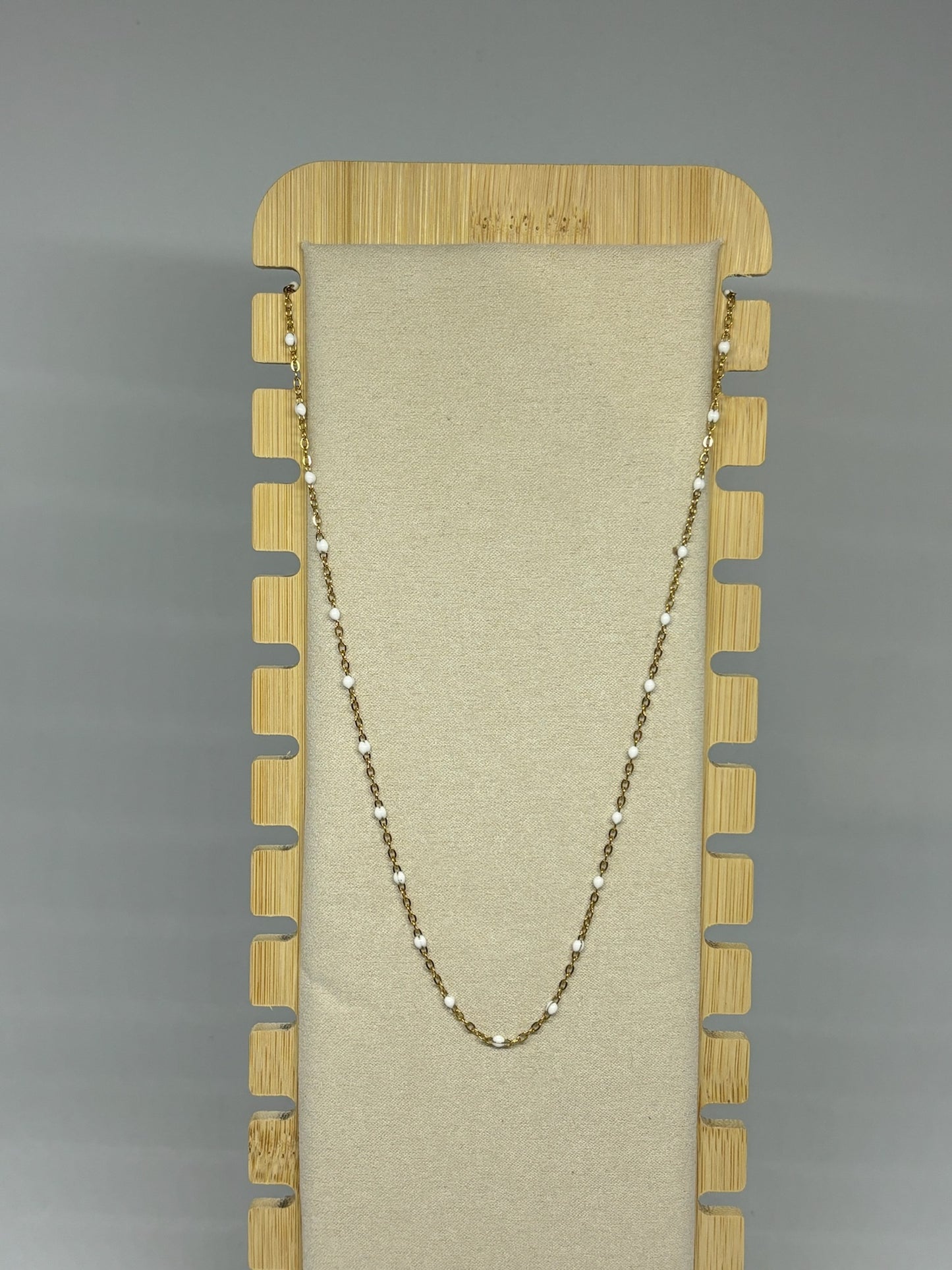 Collier perlé blanc