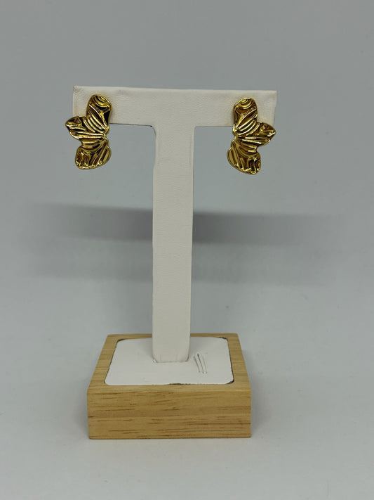 Boucles d'oreilles demi fleur or