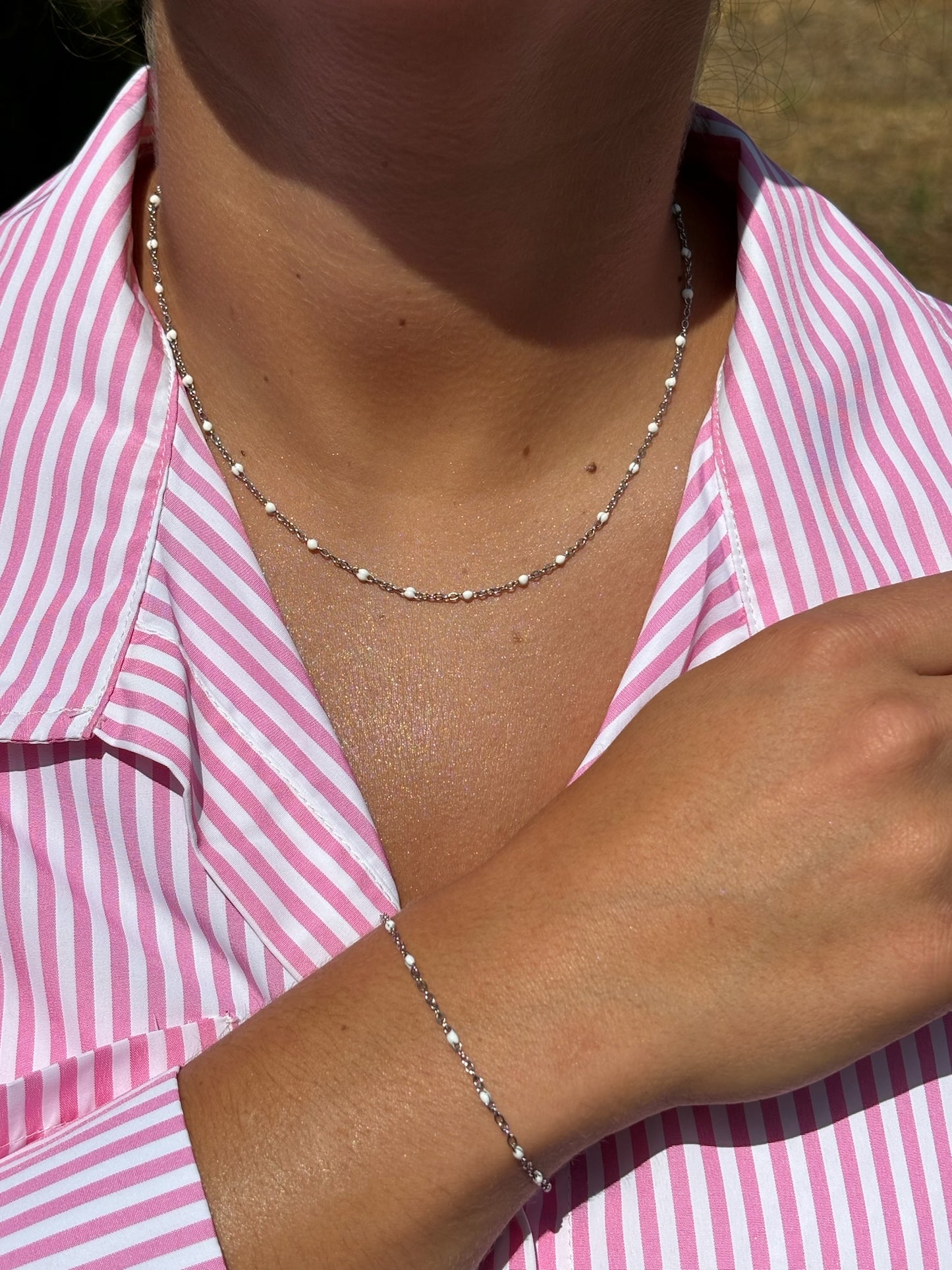 Ensemble bracelet chaîne perlé blanc
