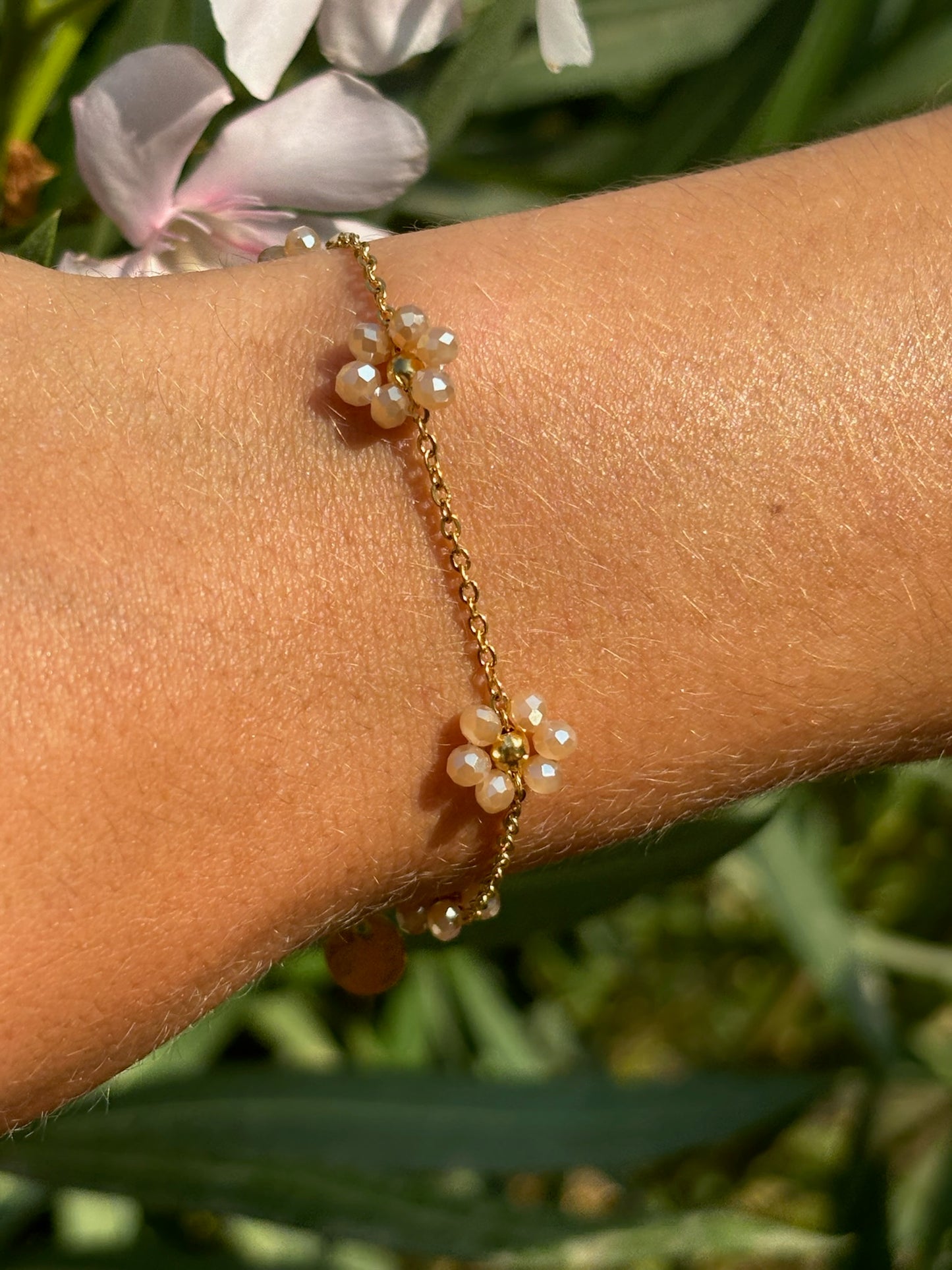 Bracelet fleur perlé