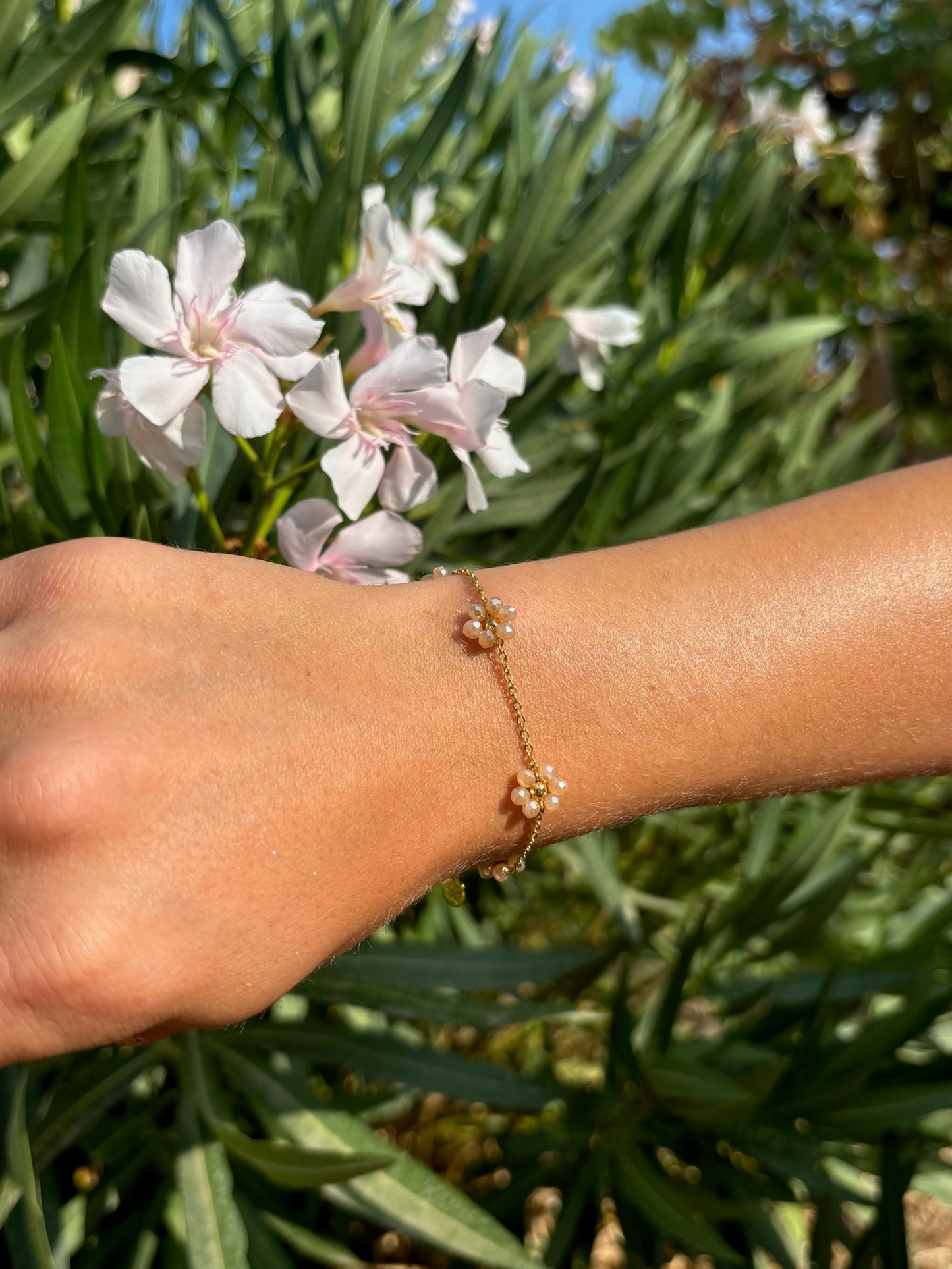 Bracelet fleur perlé