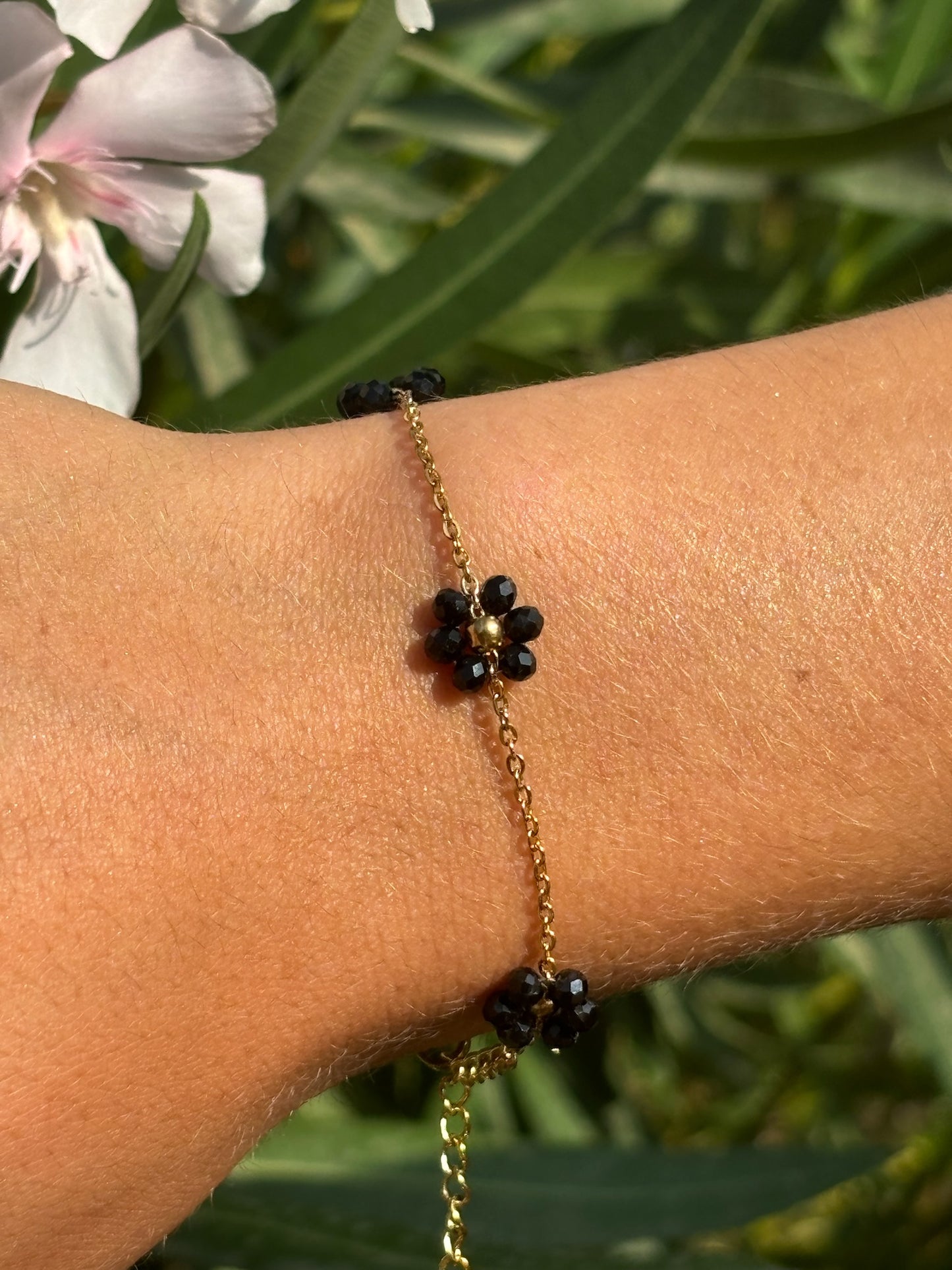Bracelet fleur perlé