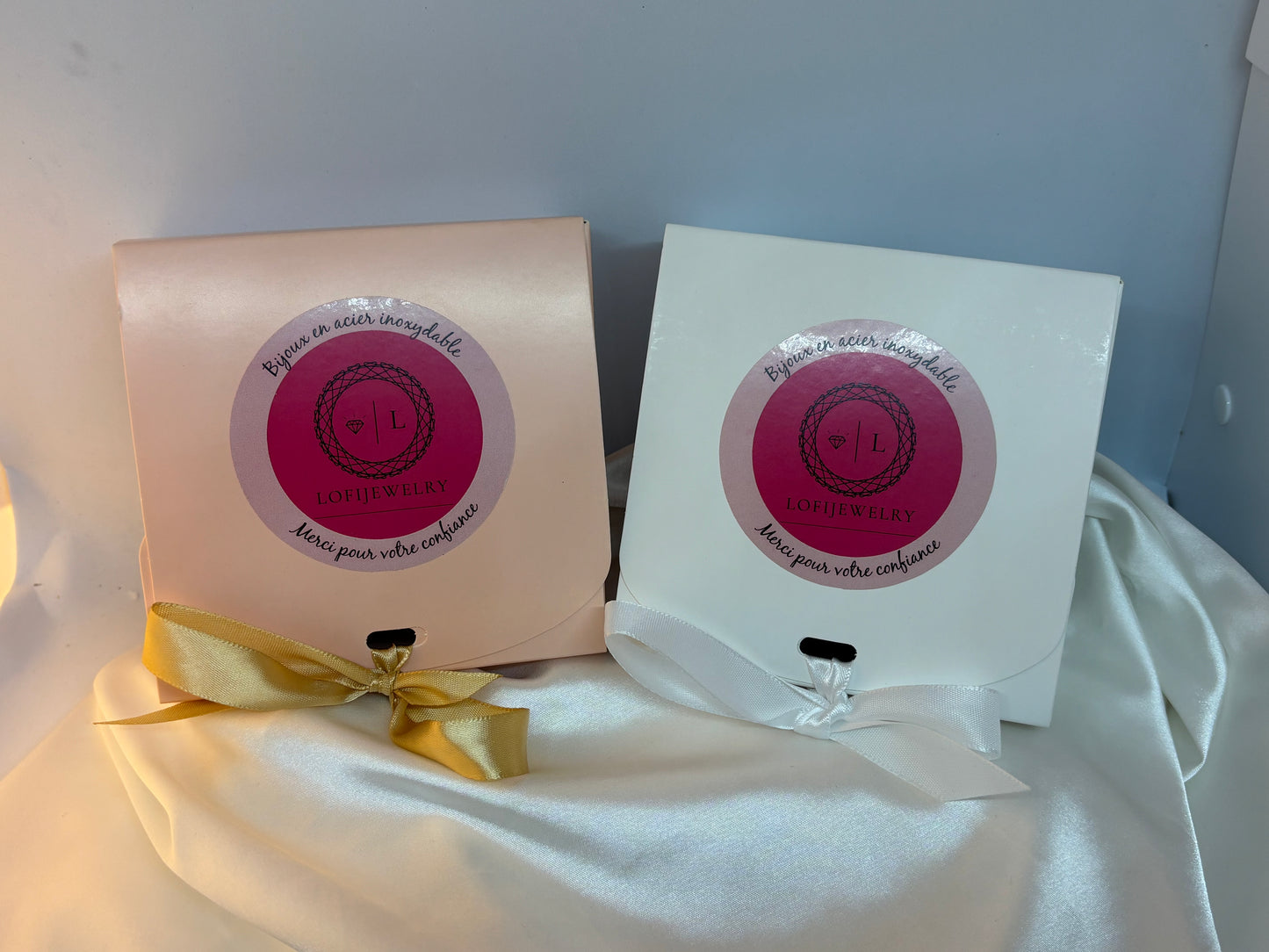 Coffret fleurs avec jonc grande fleur