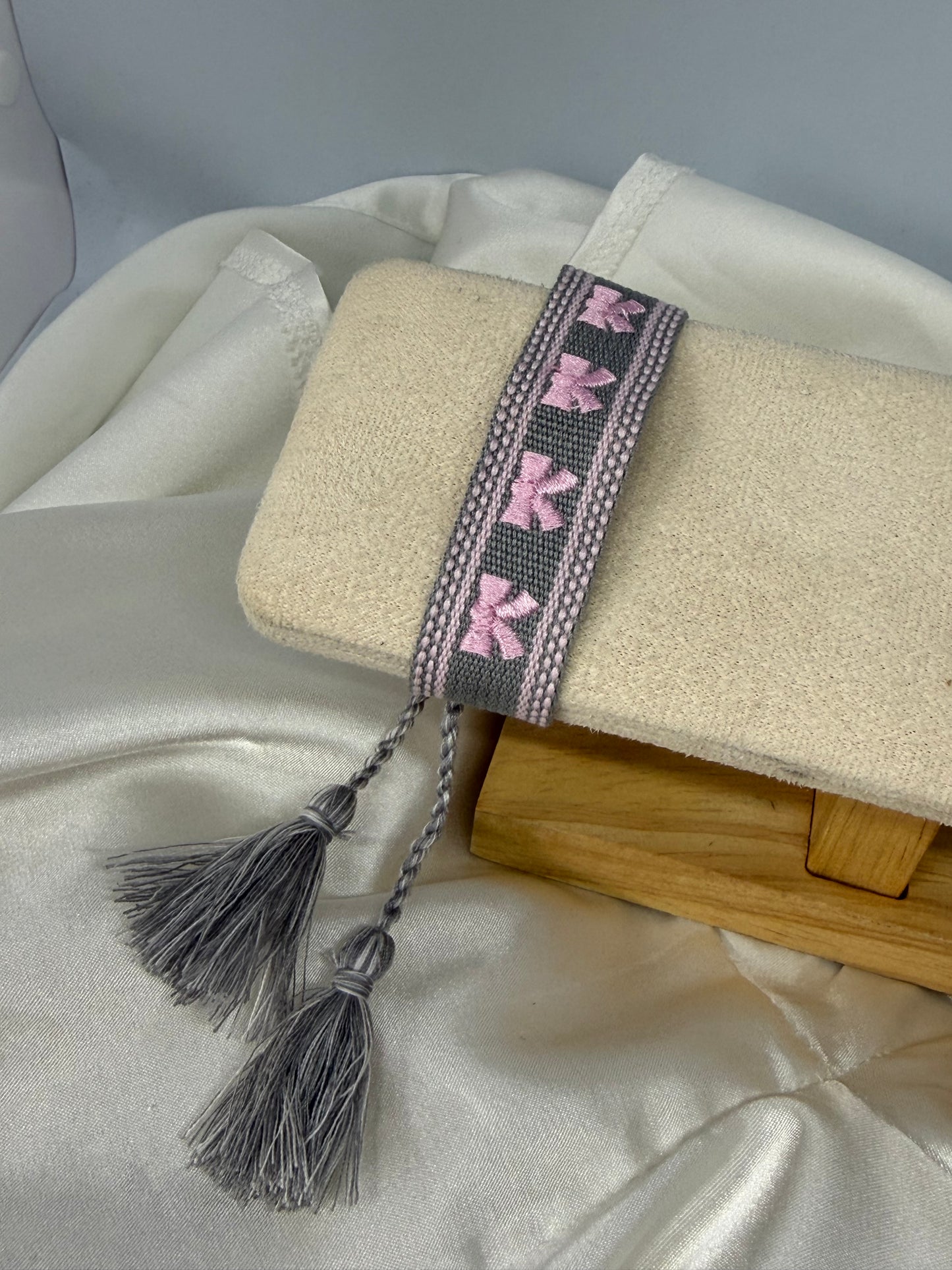 Bracelet tissu noeud rose