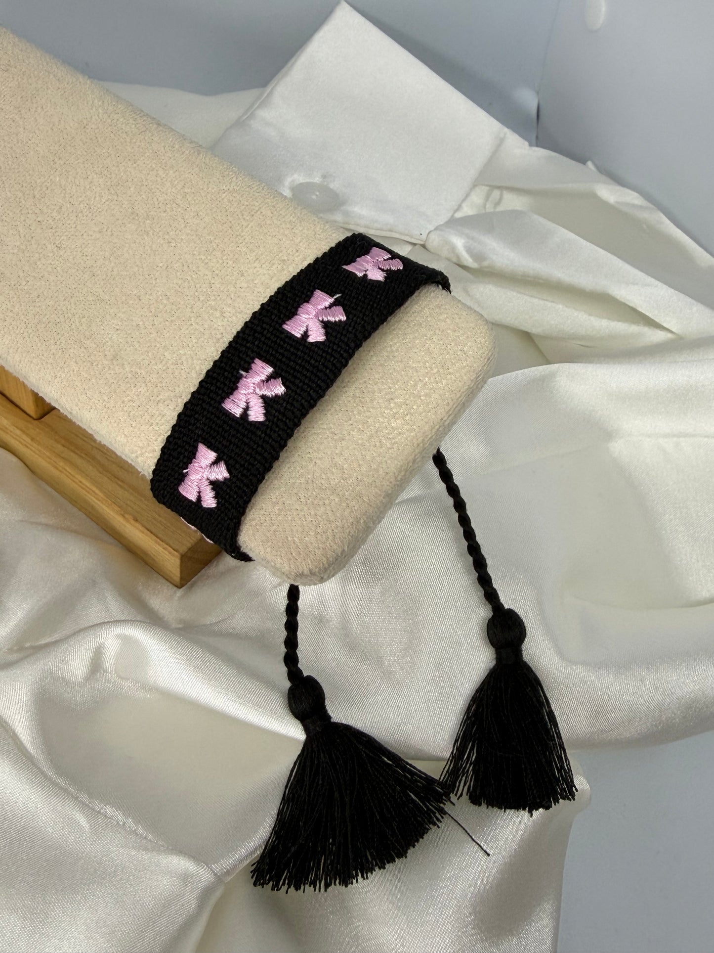 Bracelet tissu noeud rose