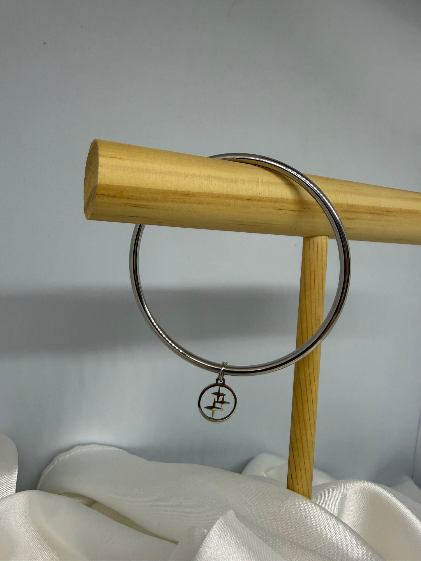 Jonc breloque étoile scintillante