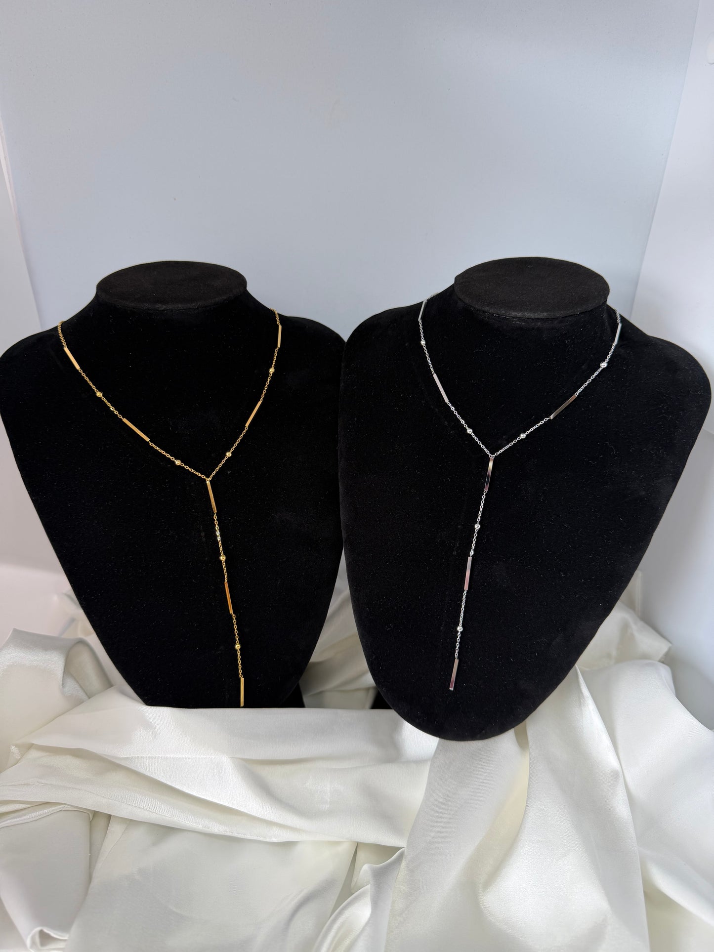 Collier longue barre