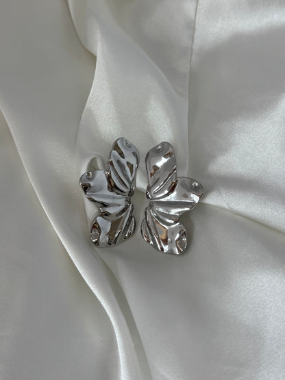 Boucles d'oreilles grande demi fleur