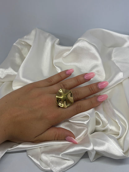 Grosse bague pétale
