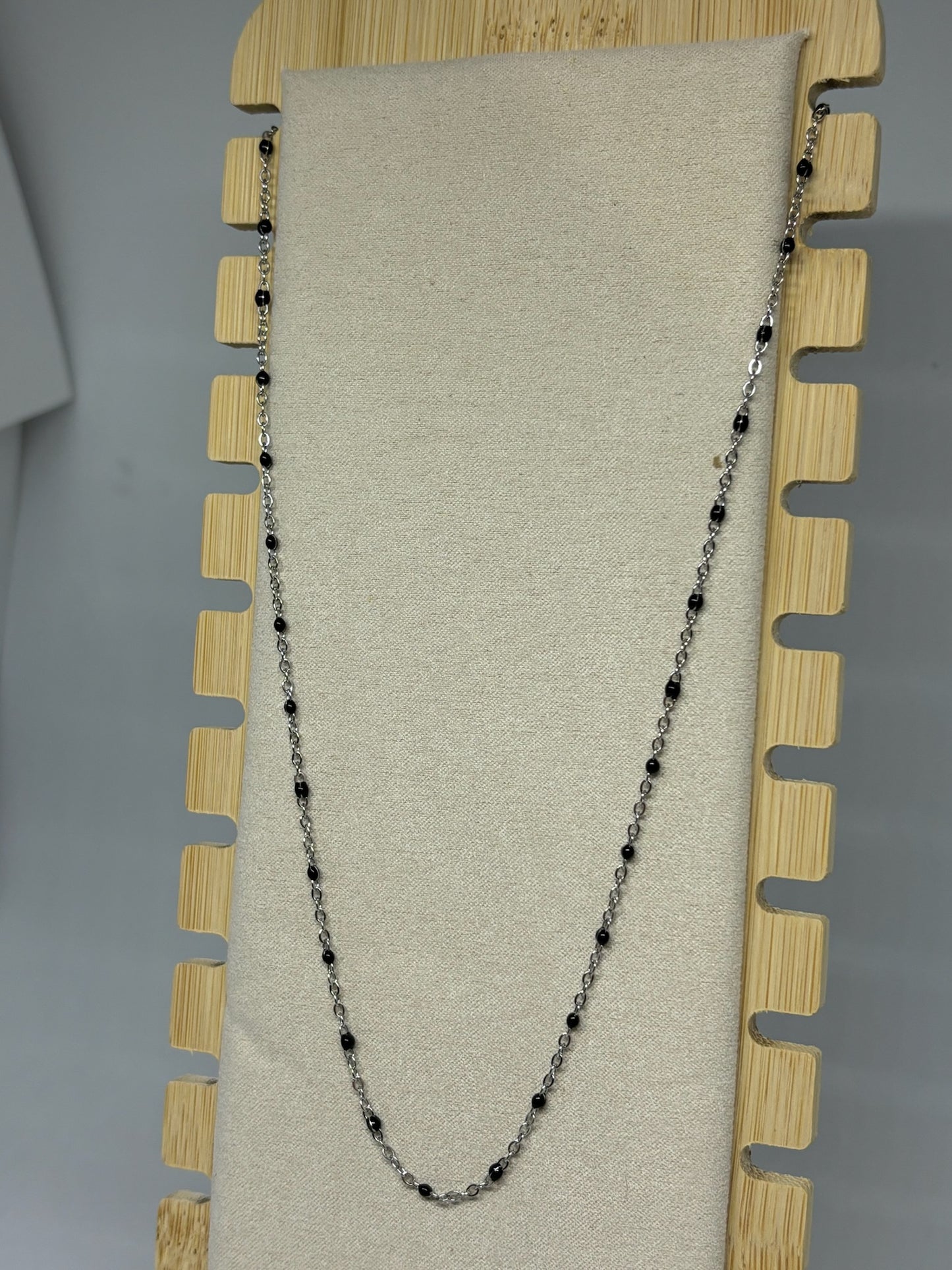 Collier perlé noir