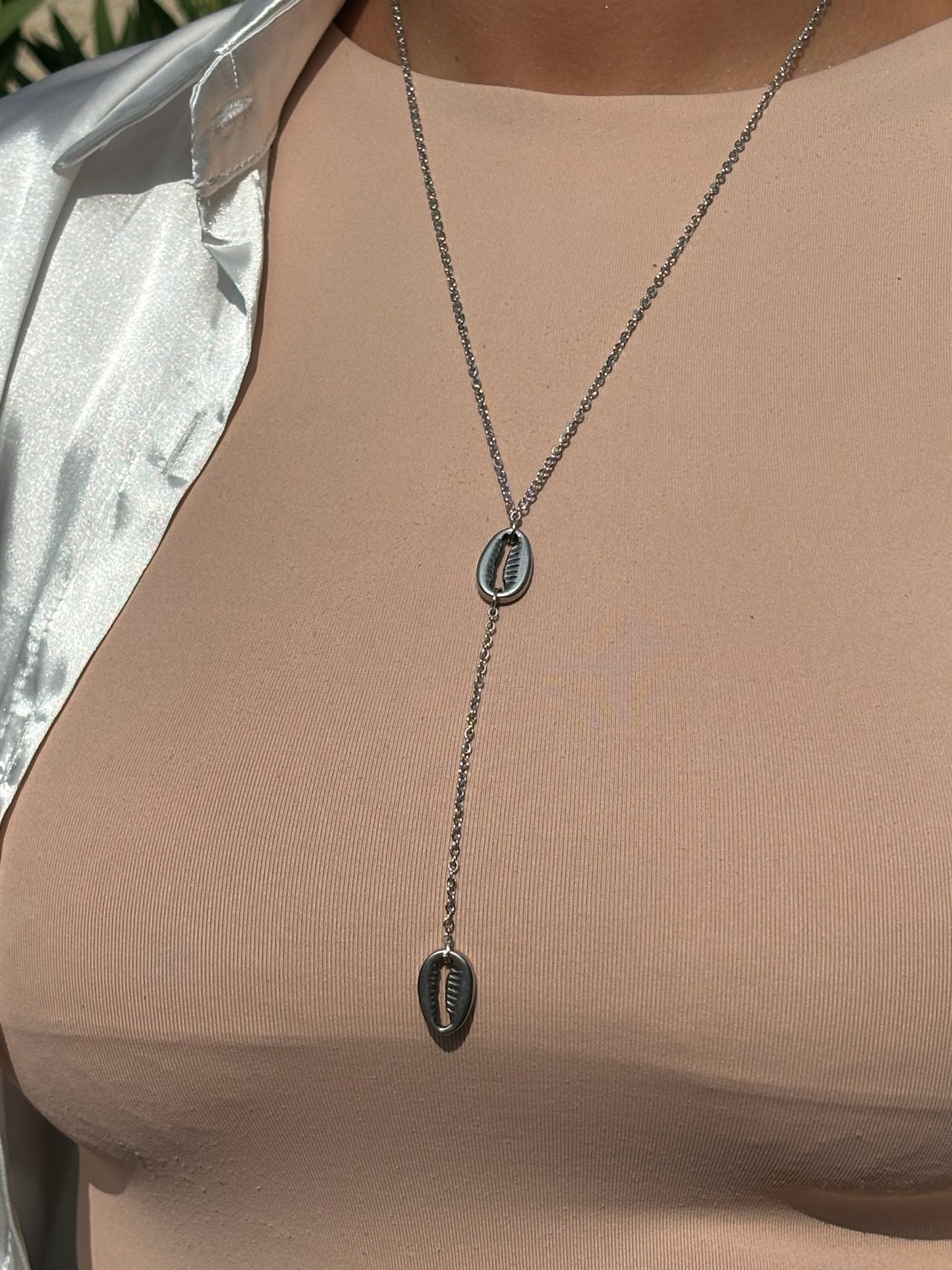 Collier chaîne double coquillage