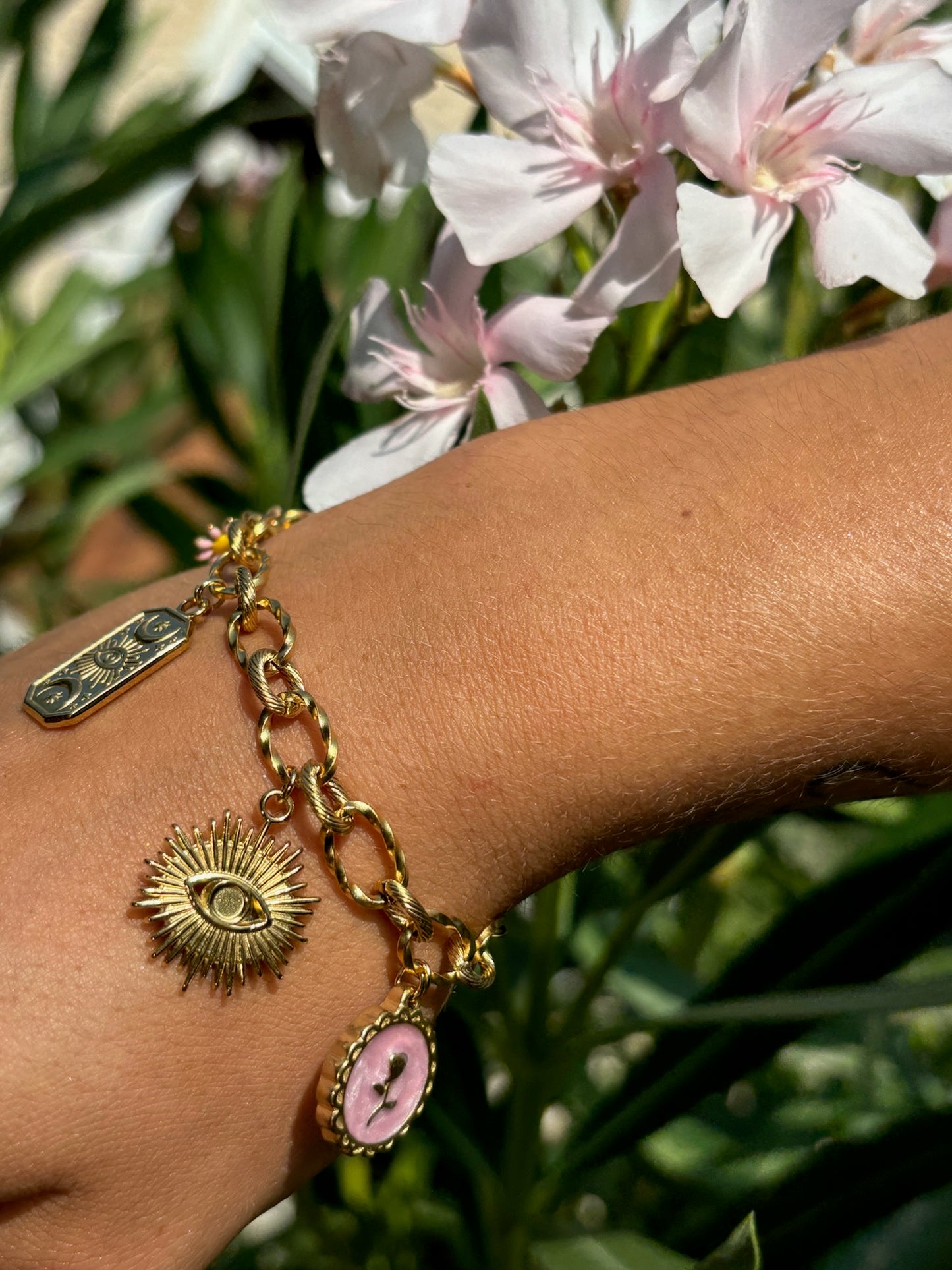 Bracelet breloque rose