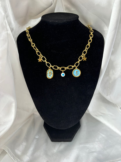 Collier breloque bleu ciel