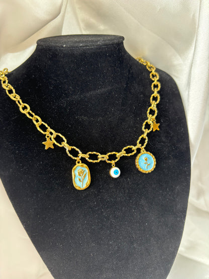 Collier breloque bleu ciel